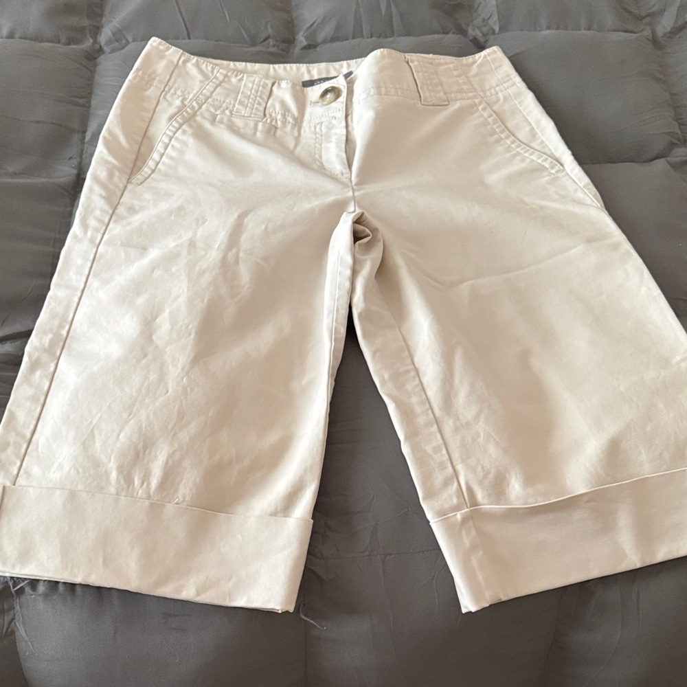 Ann Taylor Women's Beige Bermudas